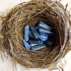 קריסטל קינאייט כחול