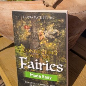 חיבור לפיות בקלות: גלי את העולם הקסום של רוחות הטבע